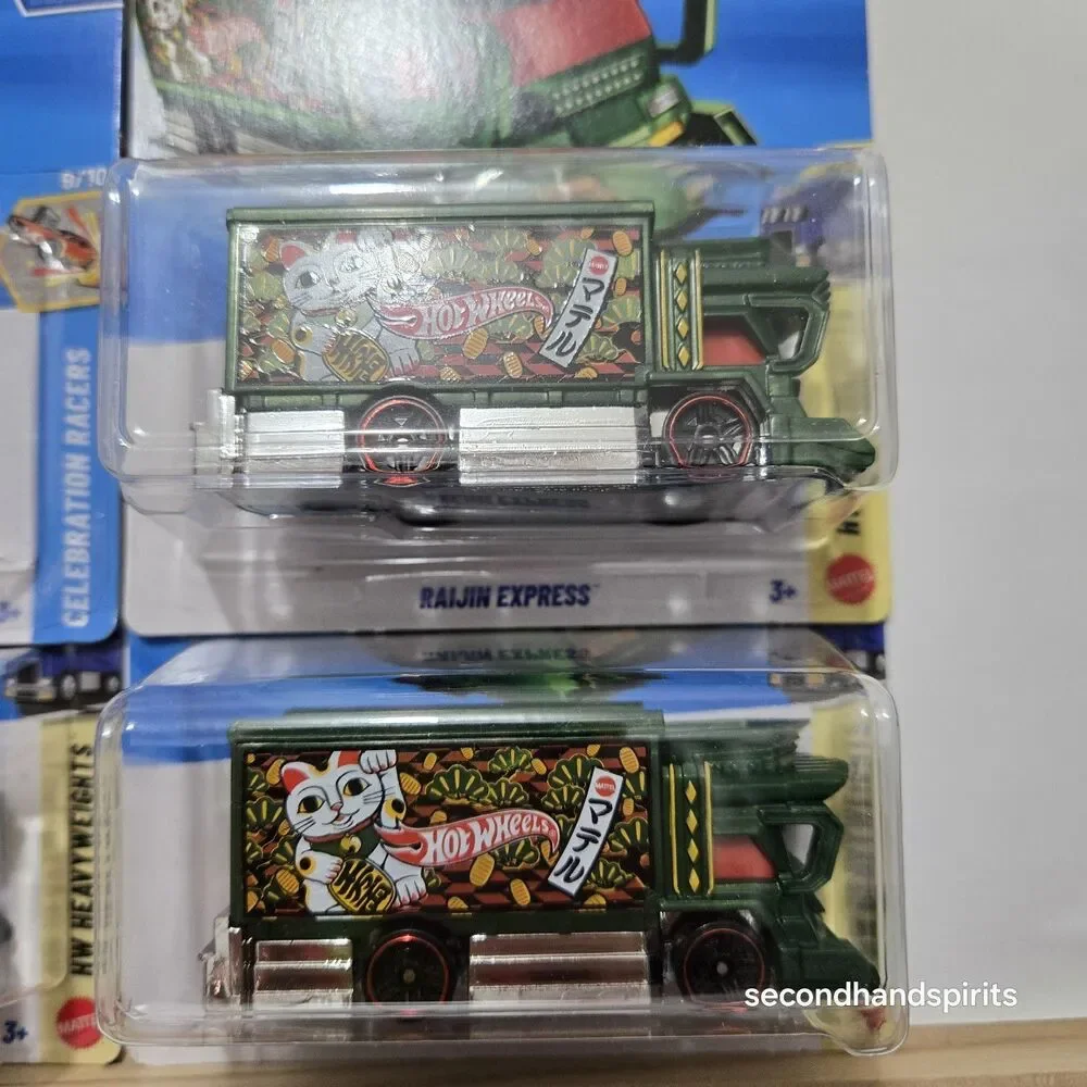 Hot Wheels Lot of 4, Feline Lucky White + Raijin Express Green Black Lot